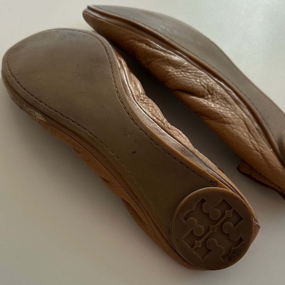 Tory Burch Women's Brown Leather Flats - Picture 4 of 6